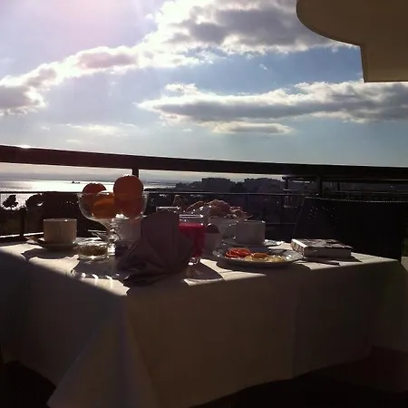 Hotel 4