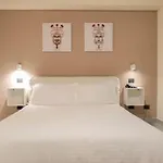 4 Hotel 4*