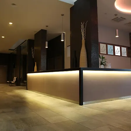 Hotell 4