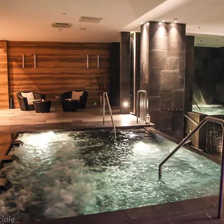 4 スパ 4* Cannizzaro