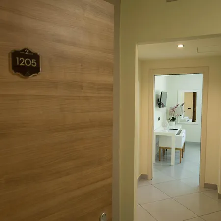 4 スパ ホテル Cannizzaro