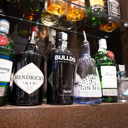 4 スパ 4* Cannizzaro