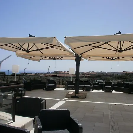 4 スパ 4* Cannizzaro