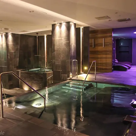 4 スパ ホテル Cannizzaro